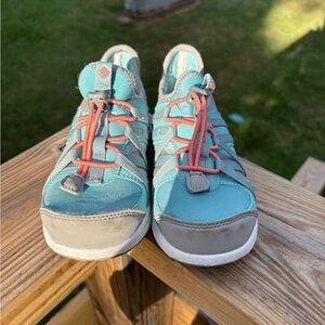 Columbia Aqua and Gray Footwear